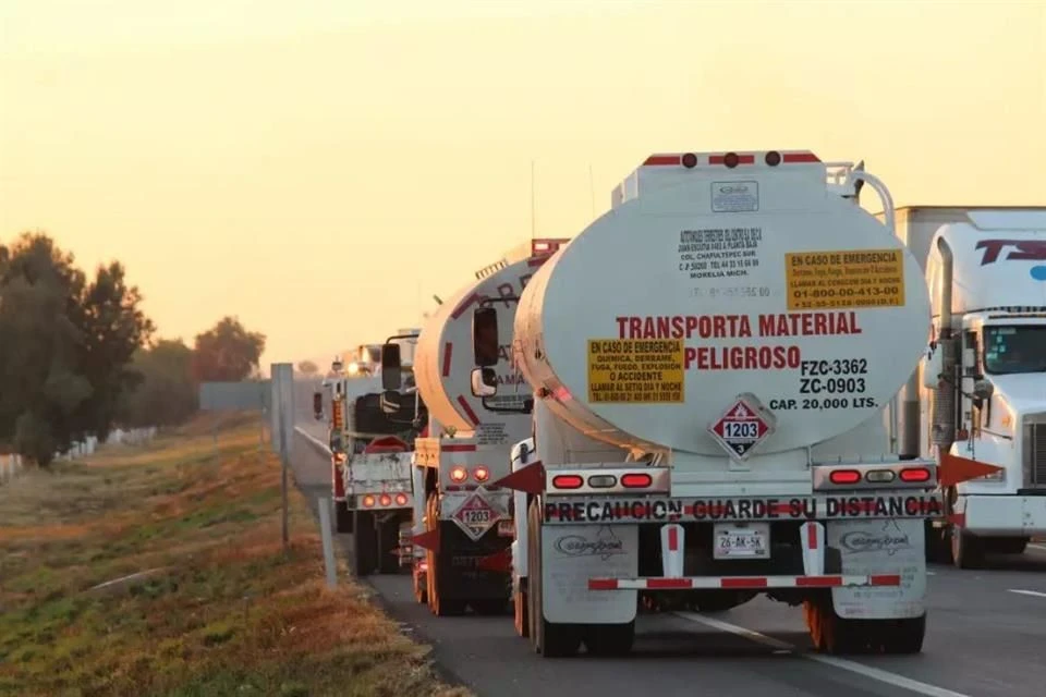 Guardia Nacional facilita huachicol en México-Querétaro