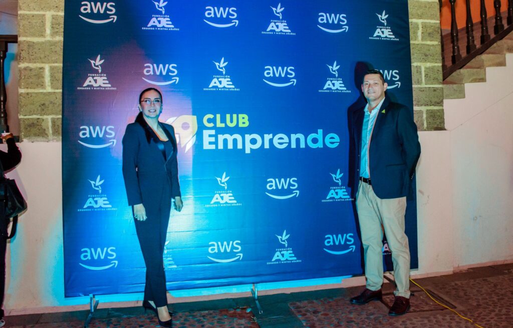 Grupo AJE y AWS crean plataforma para emprendedores latinos