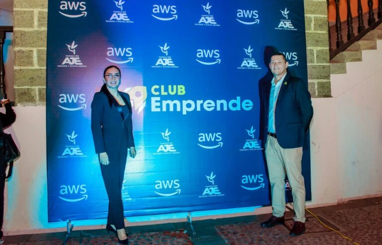 Grupo AJE y AWS crean plataforma para emprendedores latinos