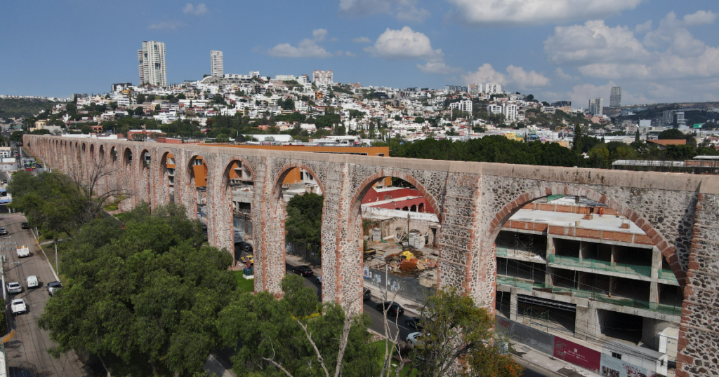 Querétaro avanza con cautela en un entorno económico mixto
