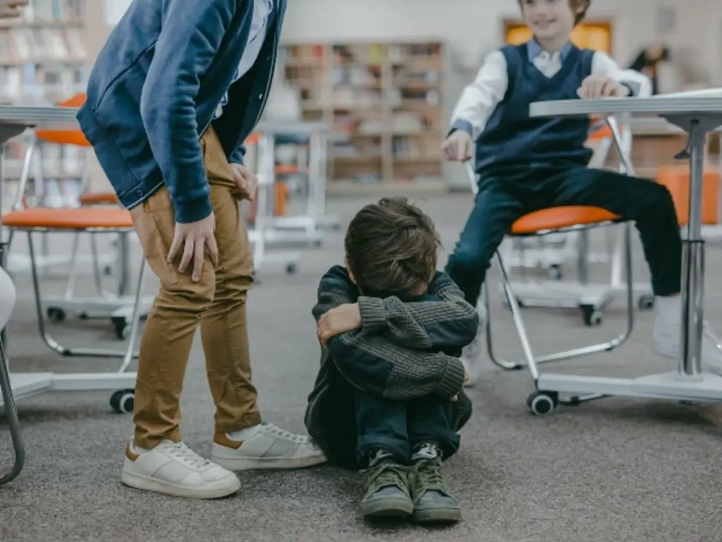 Seguritech y FEM trabajan para prevenir el bullying escolar