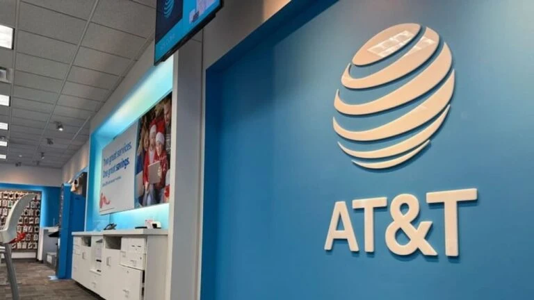 ¿Podría vender AT&T su negocio en México?