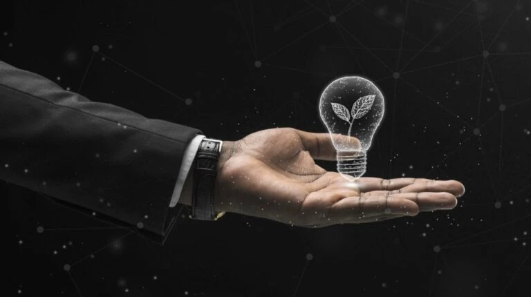 Alfredo Gadsden promueve mobiliario innovador y accesible