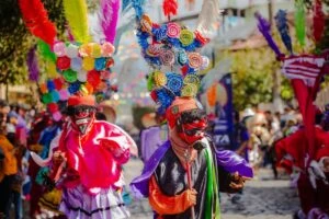 Banco Azteca impulsa el Festival Nacional Máscaras Danzantes 2025