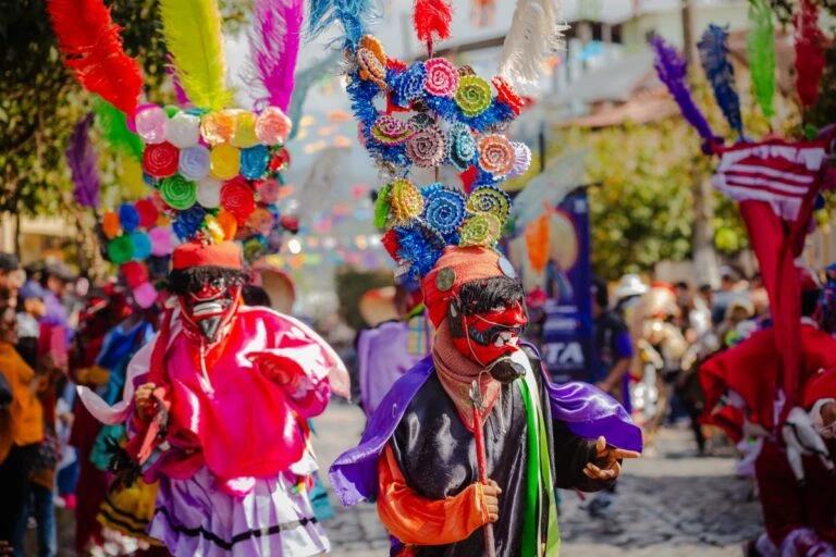 Banco Azteca impulsa el Festival Nacional Máscaras Danzantes 2025