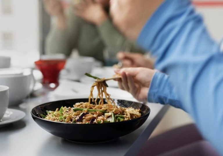 Grupo Kosmos ha intensificado sus esfuerzos para ofrecer menús que integren ingredientes frescos, de origen local y beneficios comprobables para la salud.