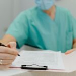 Compañías aseguradoras como AXA han modificado su plan de cobertura plus de atención hospitalaria para el año 2026.