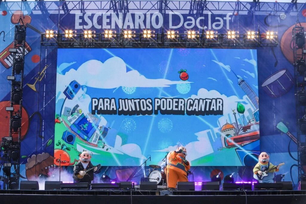 Víctor González Herrera, CEO de Farmacias Similares y presidente de Grupo por un País Mejor, destacó ambiente del Simifest 2025.