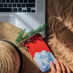 Se debe tener precaución al utilizar dispositivos electrónicos durante vacaciones , aplicando medidas de ciberseguridad recomendadas por Seguritech Privada.