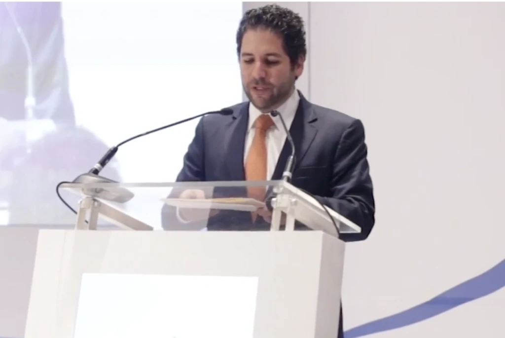 Ariel Picker hablando sobre impulso al talento mexicano en innovación tecnológica.